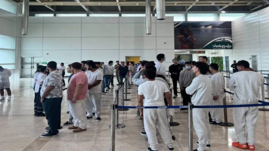 Arriban al país más de 150 venezolanos provenientes de EE.UU 1 venezolanos