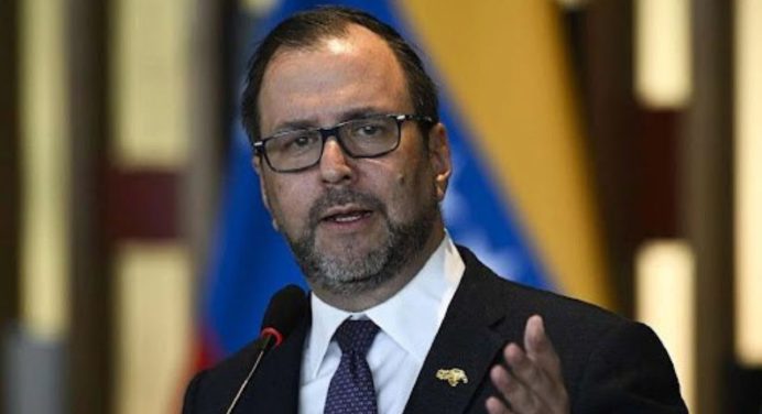 Canciller Gil tacha de negacionistas argumentos de Guyana ante la CIJ