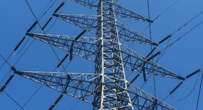 Ministro de Energía: Reactivación industrial eleva consumo eléctrico