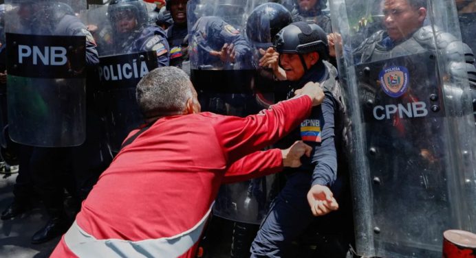 Continúan las protestas en Bolivia contra el presidente: Diálogo en la encrucijada