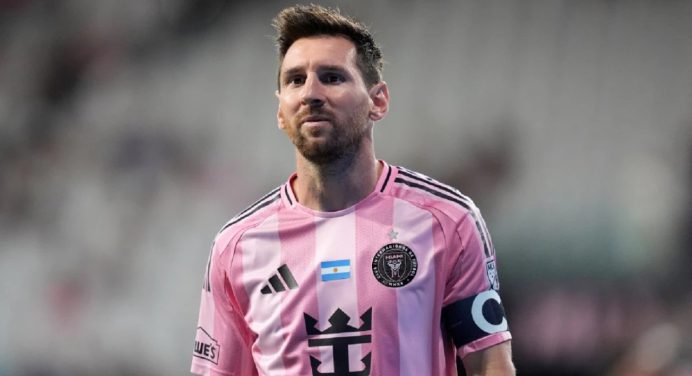 Messi sufre una sobrecarga a 16 días para la Copa del Mundo