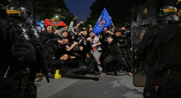 Al menos 79 detenciones y un policía herido por festejos de fanáticos del PSG