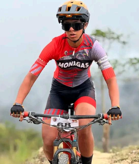 Bárbara Cova asegura su pase a los Juegos Nacionales Juveniles 1 Bárbara Cova ciclismo