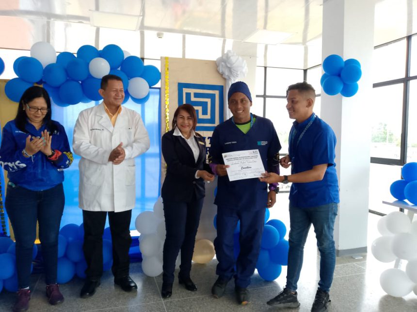 Minsalud certificó a 11 camilleros del hospital de Aguasay 1 camilla