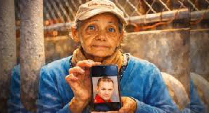 Este domingo falleció Carmen Navas, madre de Víctor Quero Navas