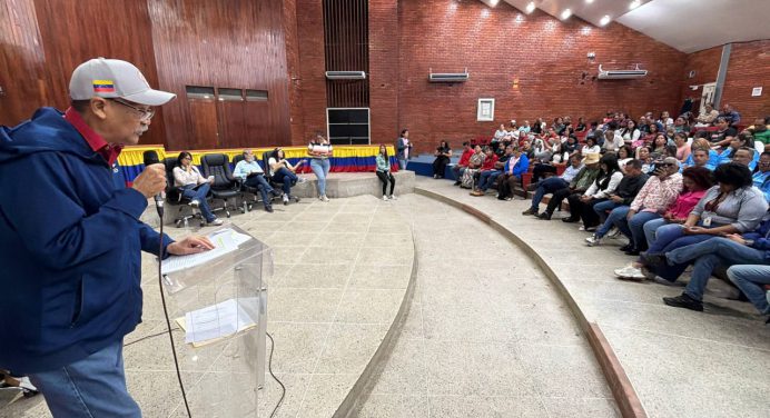 En Monagas debaten proyecto de Ley «Orden al Mérito Profesor Aristóbulo Istúriz»