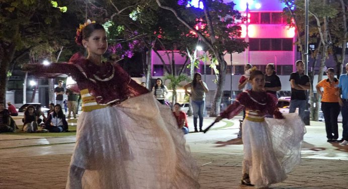 Escuelas de Cultura, Arte y Tradición cerraron la semana de la danza