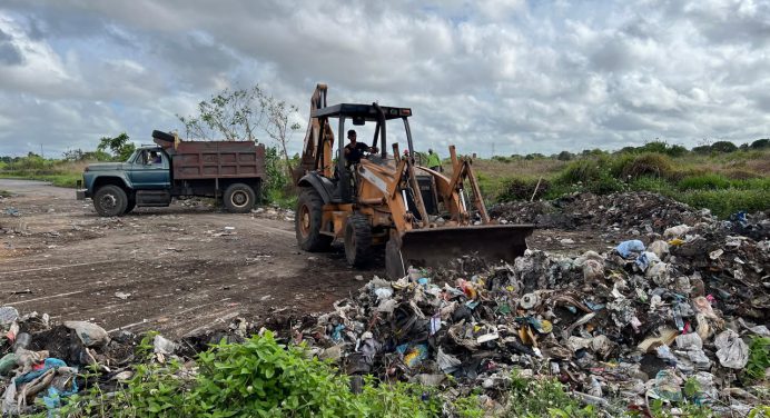 Alcaldía mantiene limpieza de espacios públicos del municipio Maturín