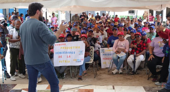 Luna realiza balance de proyectos ejecutados por el Poder Popular en comuna de Libertador