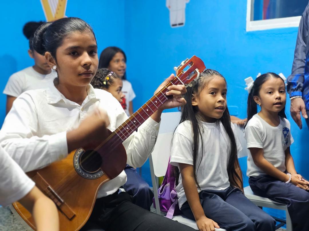 Fundación Niño Simón Monagas inaugura casa Lesbia de Aristimuño en Caripe 5 musica1