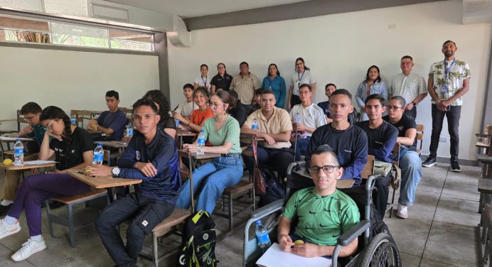 Monagas potencia el semillero científico en Olimpiadas Regionales de Nanotecnología