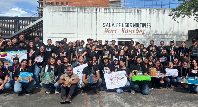 Gobernación e Inatur forman 65 recreadores turísticos para potenciar planes vacacionales