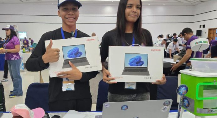 Gobernador Ernesto Luna impulsa el talento juvenil en las Olimpiadas de Robótica