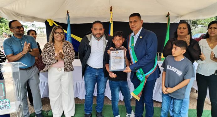 Celebran 91 aniversario de Viento Fresco en Cedeño