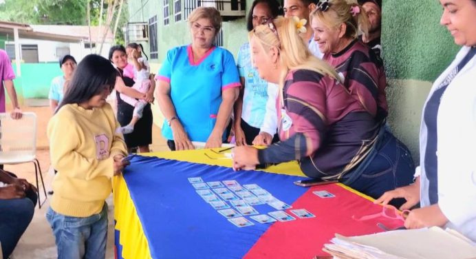 Certifican y entregan carnet a personas con discapacidad en El Tejero