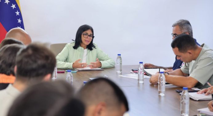 Anuncian suspensión de clases por una semana más