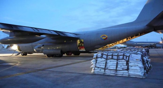 Colombia envía tercer vuelo con ayuda humanitaria a Venezuela
