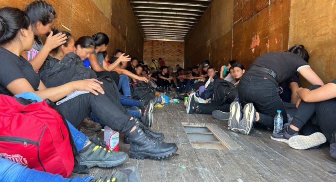 Desmantelan en Colombia una red de lavado de dinero vinculada al tráfico de migrantes
