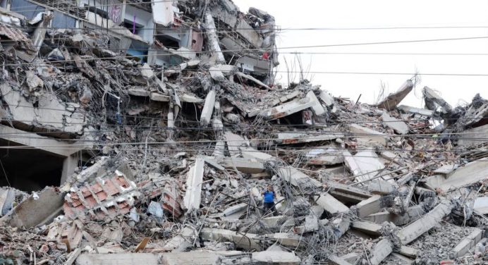 Nueva cifra tras el doblete sísmico en Venezuela: 1.943 muertos