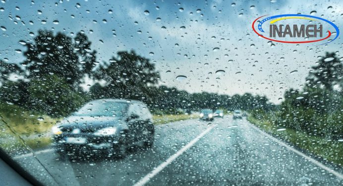 Lluvia pareja y actividad eléctrica en gran parte del país
