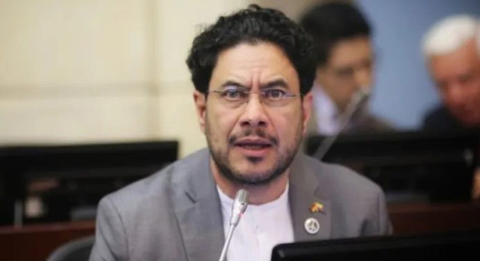 Iván Cepeda reconoce el triunfo de de la Espriella en Colombia