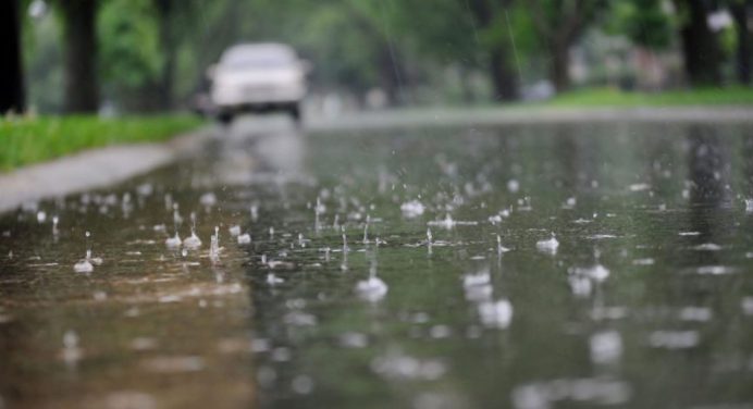 Más y más lluvias por el paso de la onda tropical número 10 este 8-jun