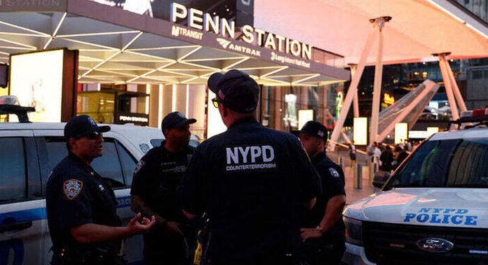 Apuñalamiento masivo en Penn Station, Nueva York deja cinco heridos