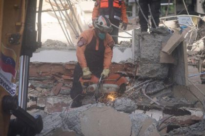 labores de búsqueda y rescate