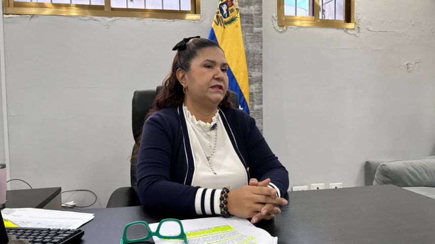 Laritza Prada: Debemos asumir el compromiso con la educación y el conocimiento 1 Laritza Prada