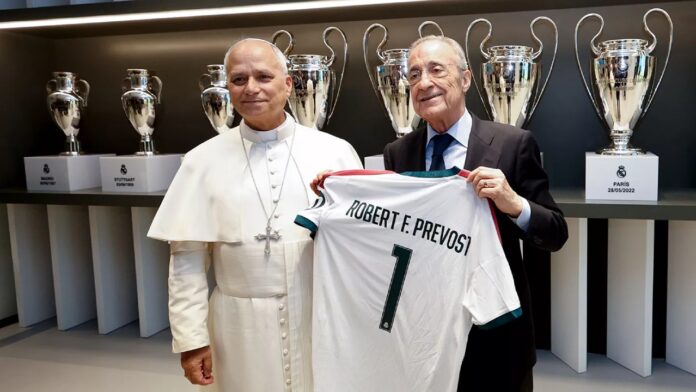 Florentino Pérez recibió al papa en el Bernabéu 1 Florentino Pérez