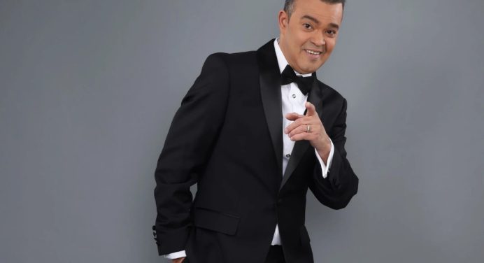 Murió a los 62 años el cantante dominicano Alex Bueno