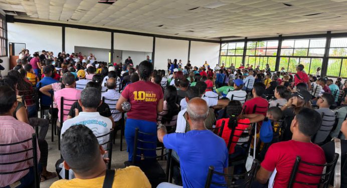 Gobernación brinda atención integral a más de mil trabajadores de la alcaldía de Bolívar