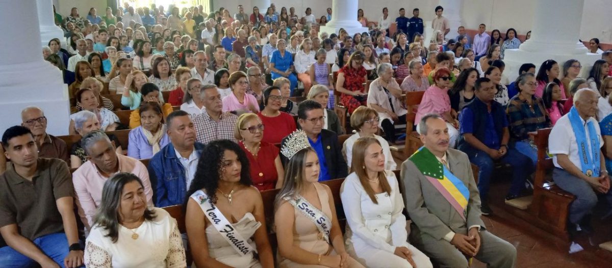 Acosta celebró por todo lo alto a San Antonio de Padua 3 autoriidades4