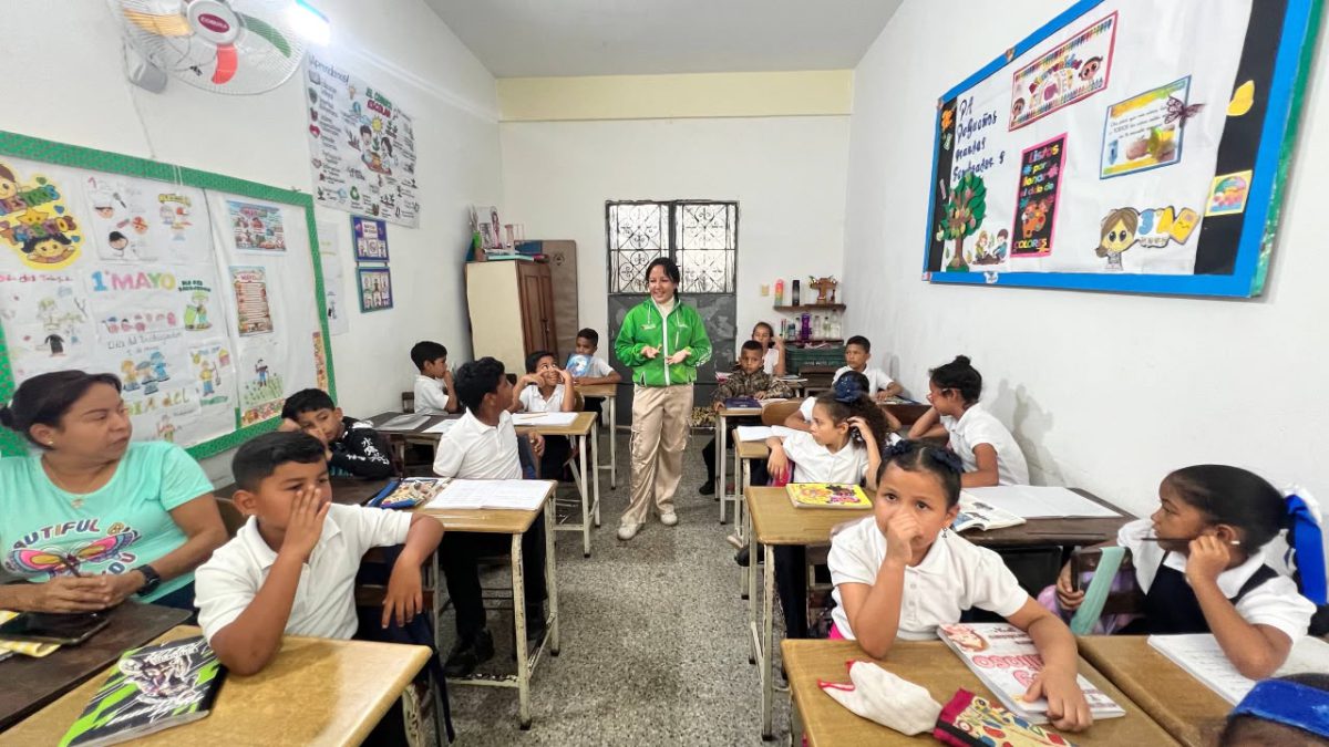 Iamam lleva charlas educativas a las escuelas del municipio 2 charlas2