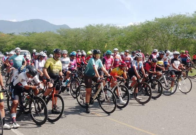 Monaguense Daniela Rangel se corona campeona del Clásico Merecure en Miranda 2 ciclismo