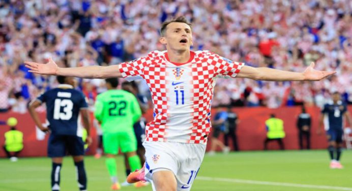 Gol de Budimir le dio vida a Croacia y eliminó a Panamá