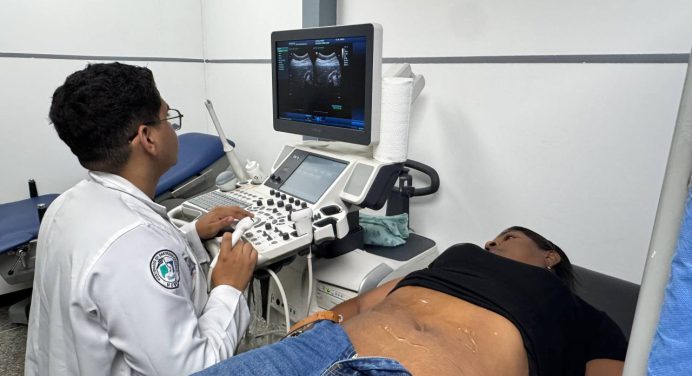 Aperturan área de gastroenterología en el Immufa