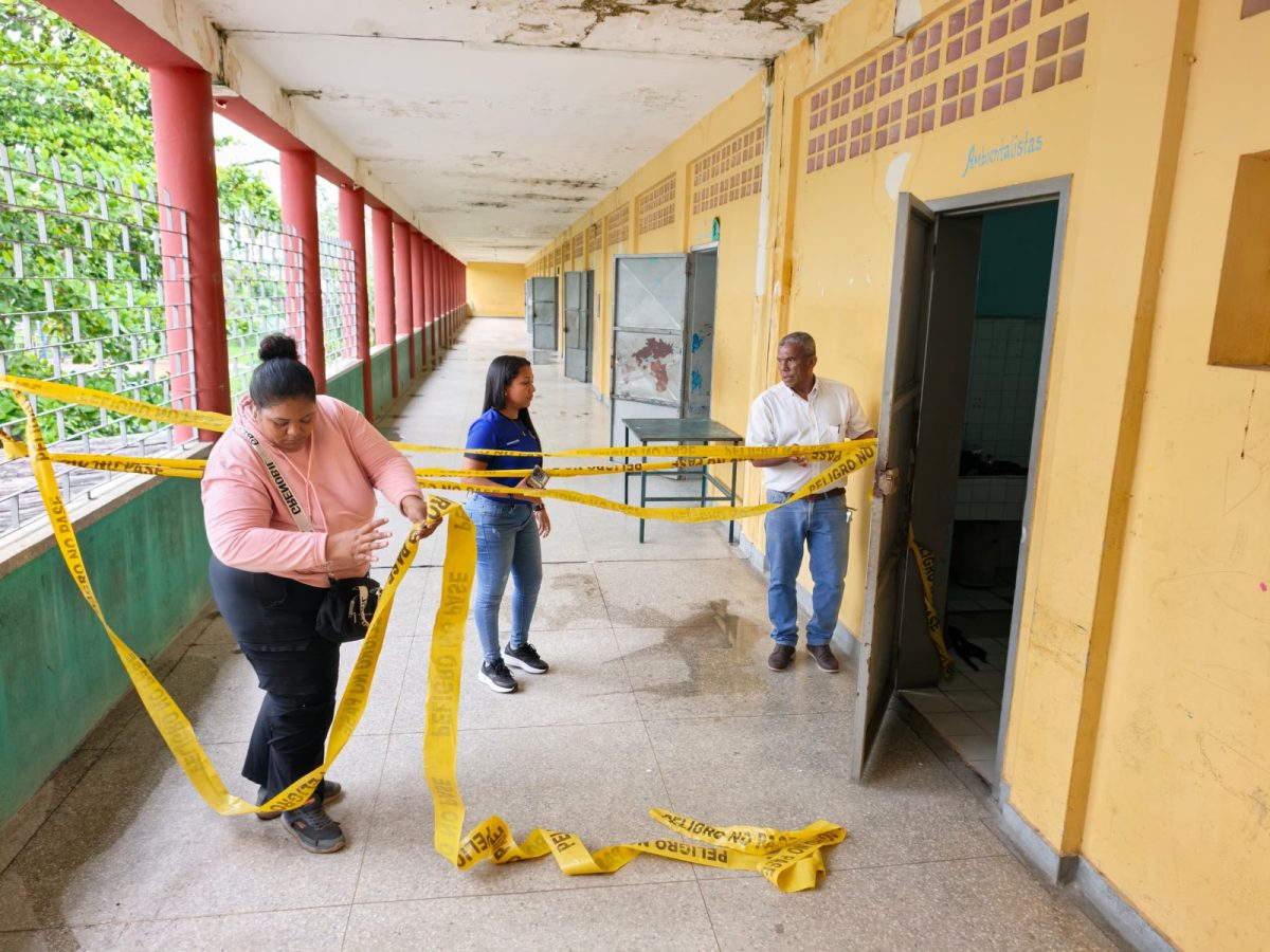 Inspeccionan infraestructura del "Núñez Mares" y la UE. "Gregorio Rondón 3 inspeccion3