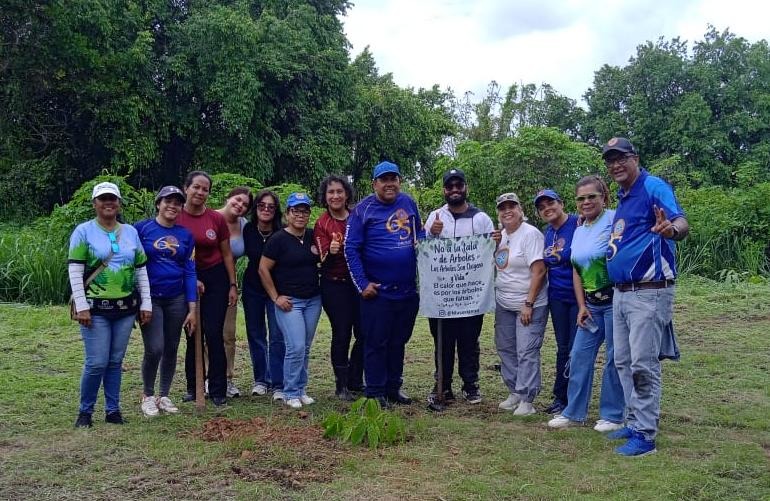 Gobernación impulsa sustentabilidad con jornada de arborización en la UDO 3 jornada2 1