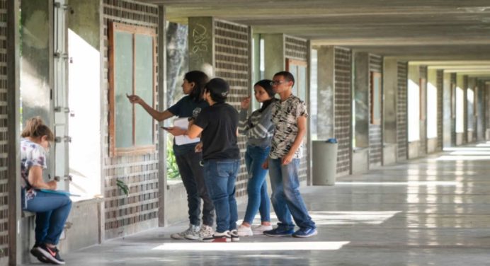 Ministerio de Educación Universitaria suspende actividades en todo el país