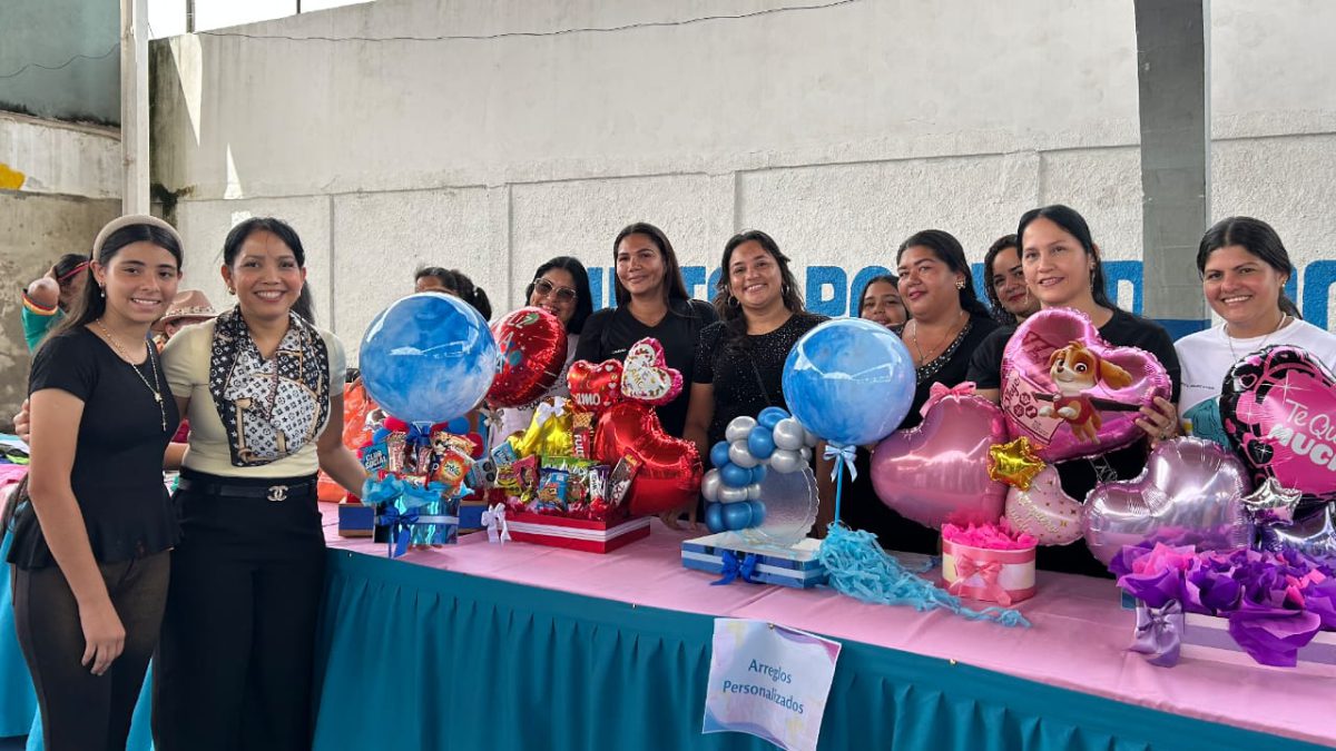 Certifican a 128 zamoranas en distintos cursos de artes y oficios 3 mujer3