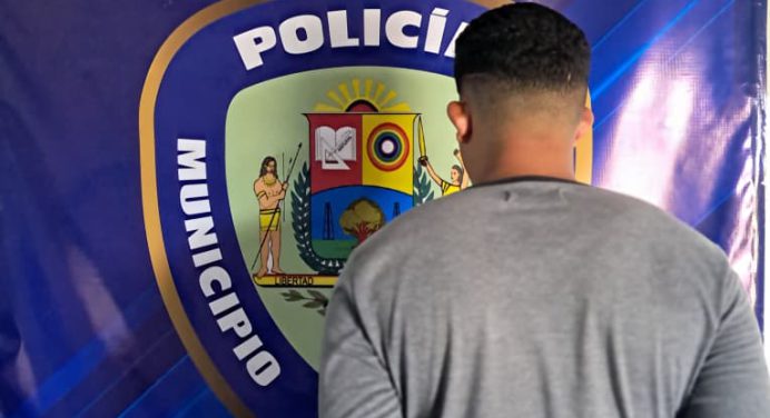 Polimaturín arrestó a hombre por agredir físicamente a su hermano