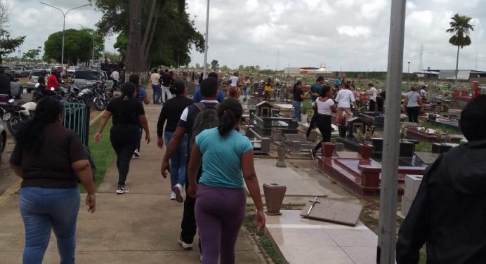 ​Más de 5 mil personas asistieron al cementerio municipal en el día del Padre
