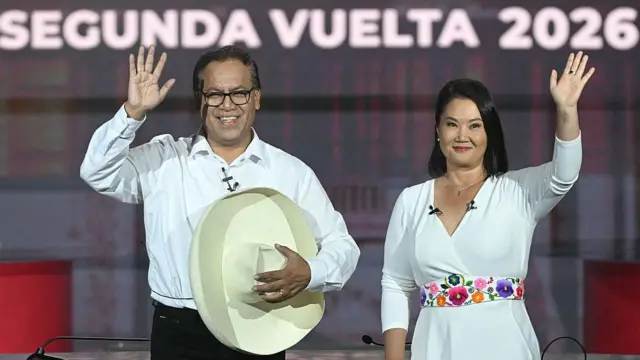 Roberto Sánchez adelanta a Keiko Fujimori al llegar al 93,92 % del escrutinio en Perú 1 sanchez fujimori perú