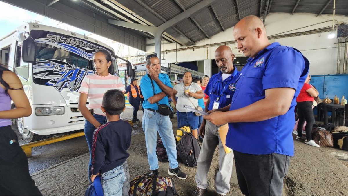 Alcaldía de Maturín orientó a más de mil personas sobre las autorizaciones de viaje 3 viaje3