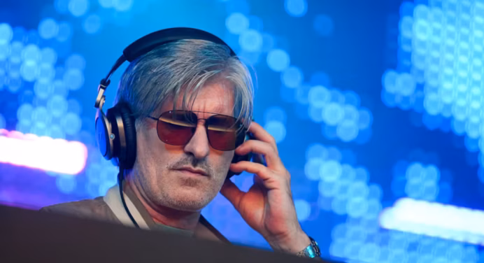 Encuentran muerto al DJ francés Kavinsky, famoso por el tema ‘Nightcall’ del filme ‘Drive’