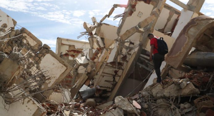 ONU: Terremotos generaron 1,2 millones de toneladas de escombros en La Guaira