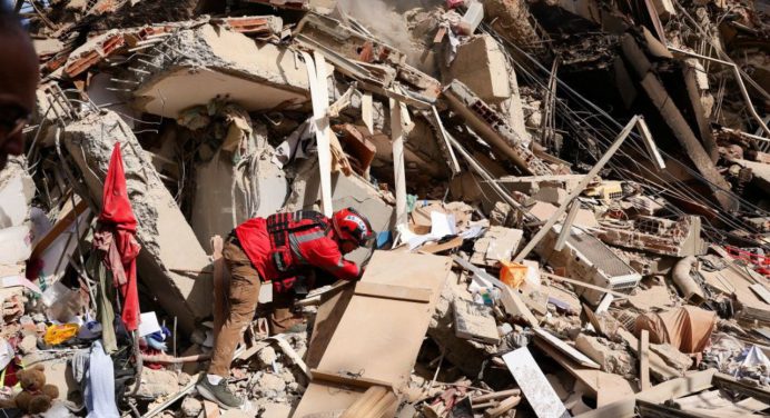 Llega a 4.734 el número de muertos por el doblete sísmico