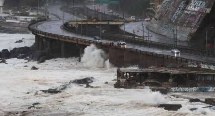 Lluvias en Chile dejan al menos cinco fallecidos y dos mil damnificados