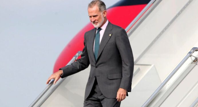 El rey de España llega a Perú para asistir a la investidura presidencial de Keiko Fujimori